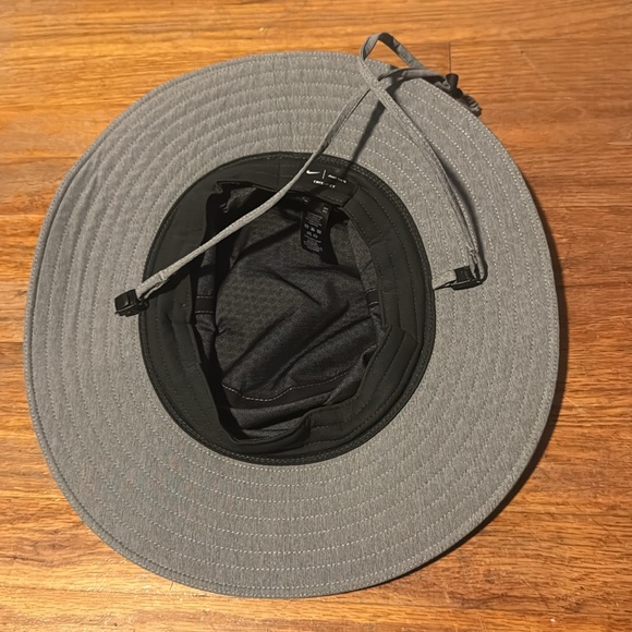 NWT UCLA Nike Dry Fit UV Bucket Hat main image 5